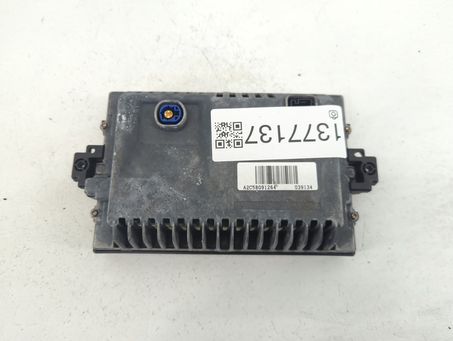 2012-2015 Mercedes-benz C250 Information Display Screen - Oemusedautoparts1.com
