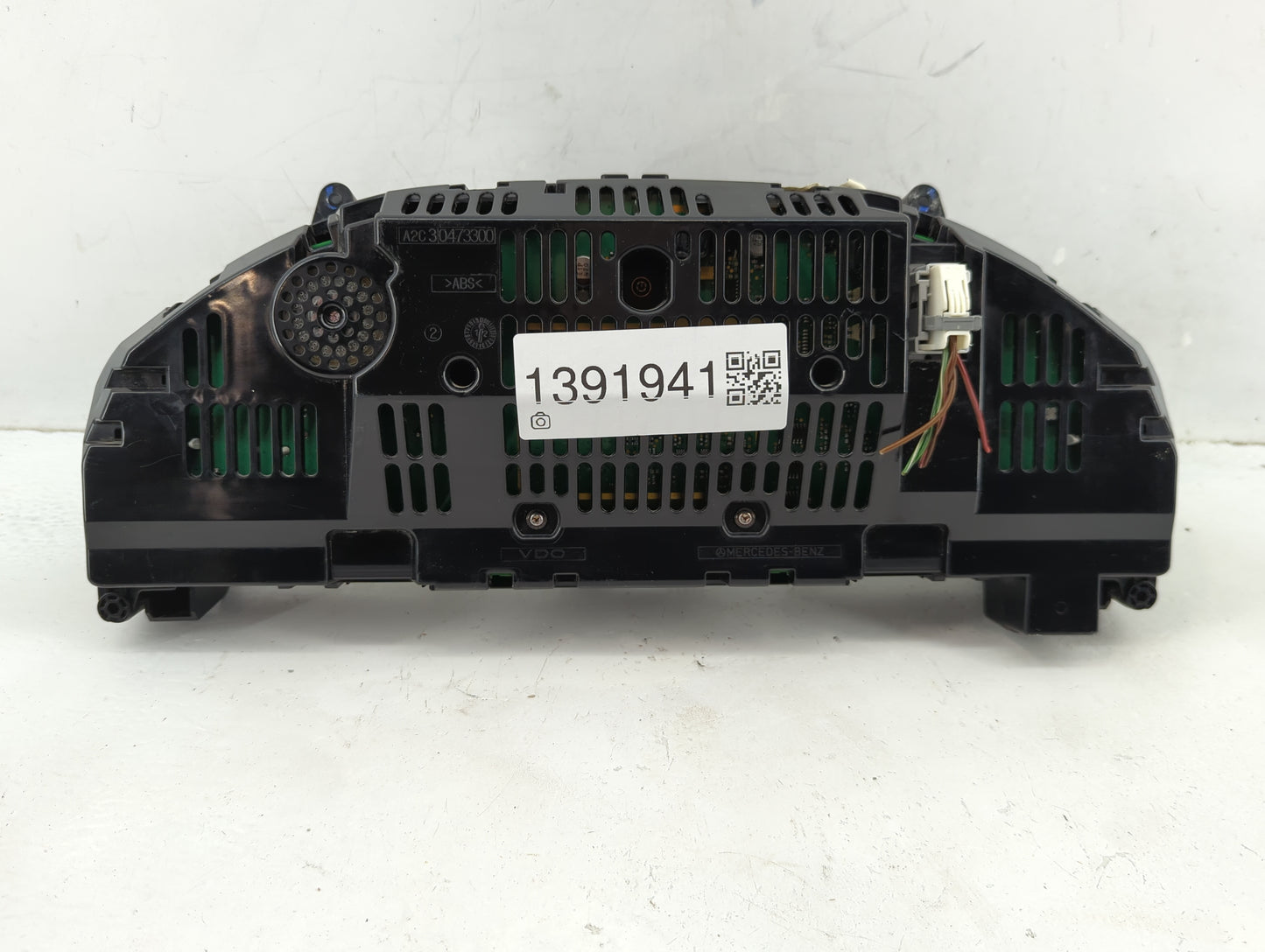 2013 Mercedes-Benz C250 Instrument Cluster Speedometer Gauges P/N:A2049004309 Fits OEM Used Auto Parts - Oemusedautoparts1.c