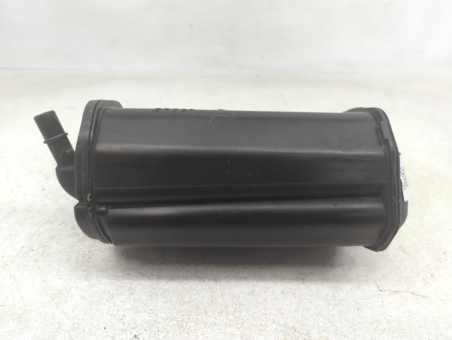 2013 Mercedes-benz C250 Fuel Vapor Charcoal Canister - Oemusedautoparts1.com