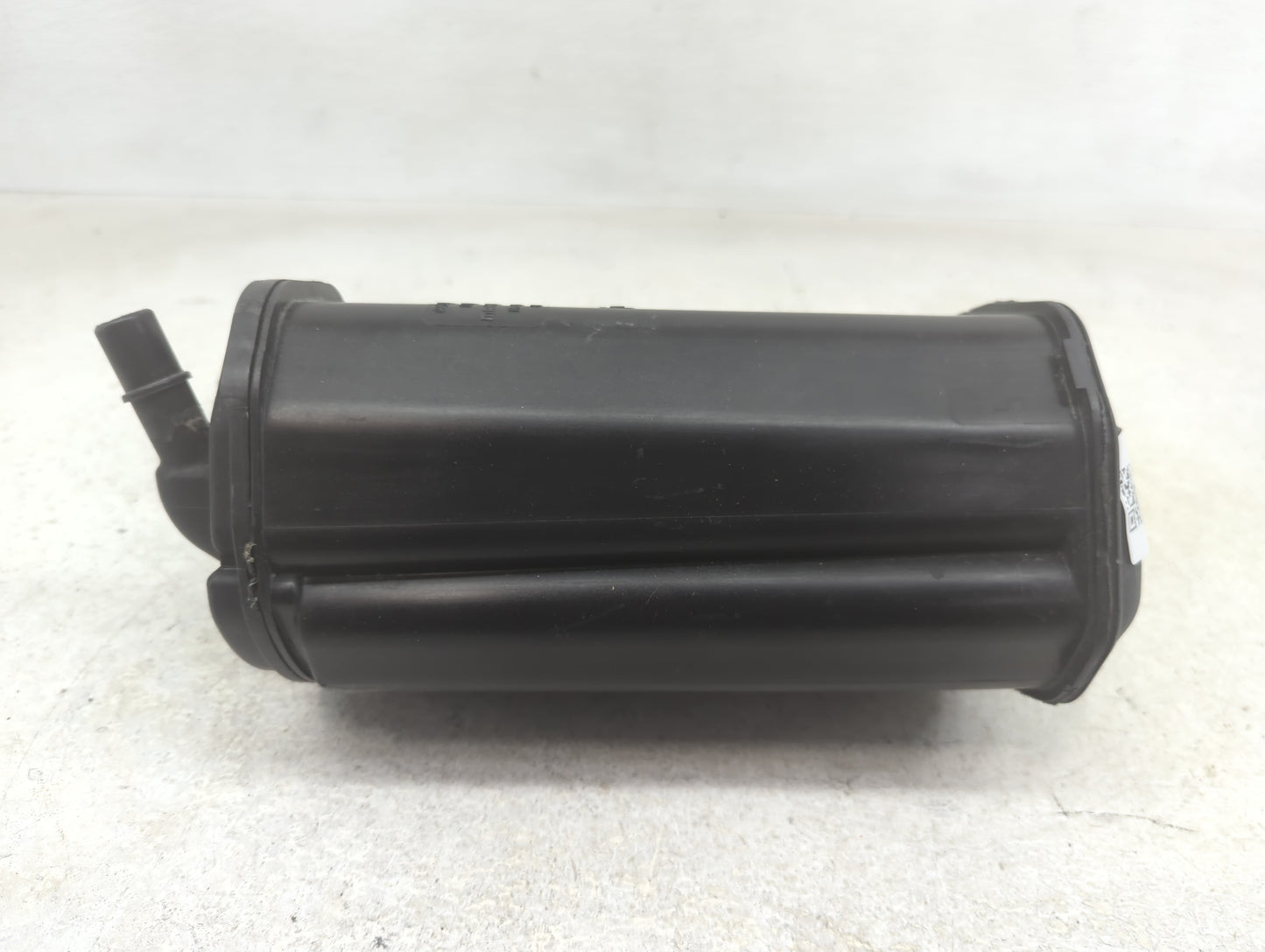 2013 Mercedes-benz C250 Fuel Vapor Charcoal Canister - Oemusedautoparts1.com