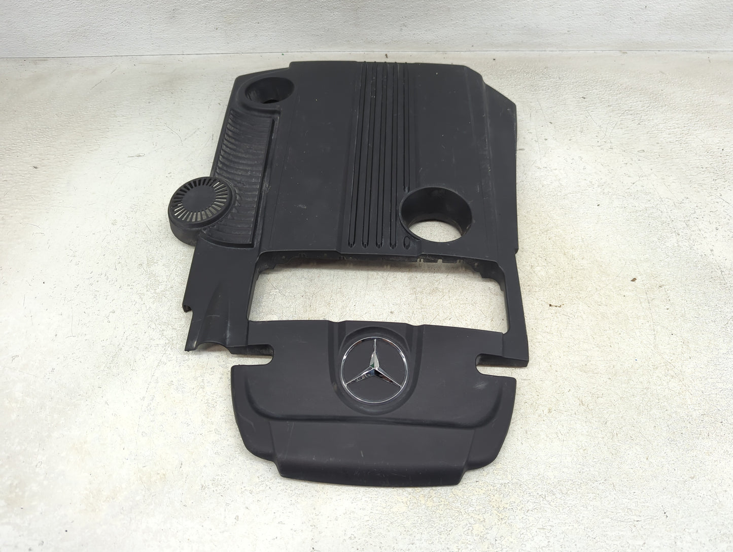 2013 Mercedes-benz C250 Engine Cover - Oemusedautoparts1.com