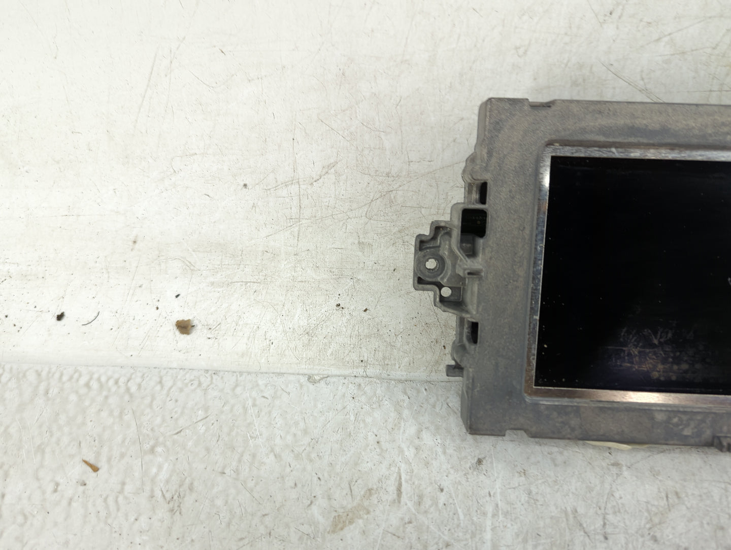 2012-2015 Mercedes-benz C250 Information Display Screen - Oemusedautoparts1.com