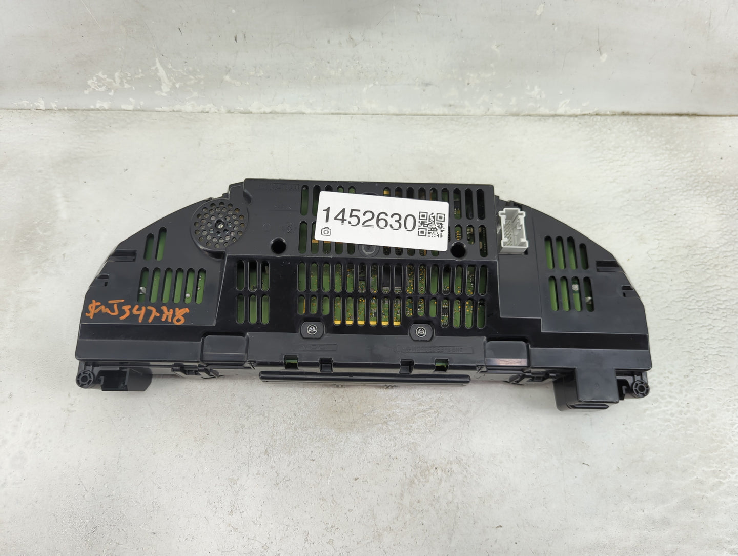 2013 Mercedes-Benz C250 Instrument Cluster Speedometer Gauges P/N:A2C81592500 A2049004309 Miles:47K Fits OEM Used Auto Parts