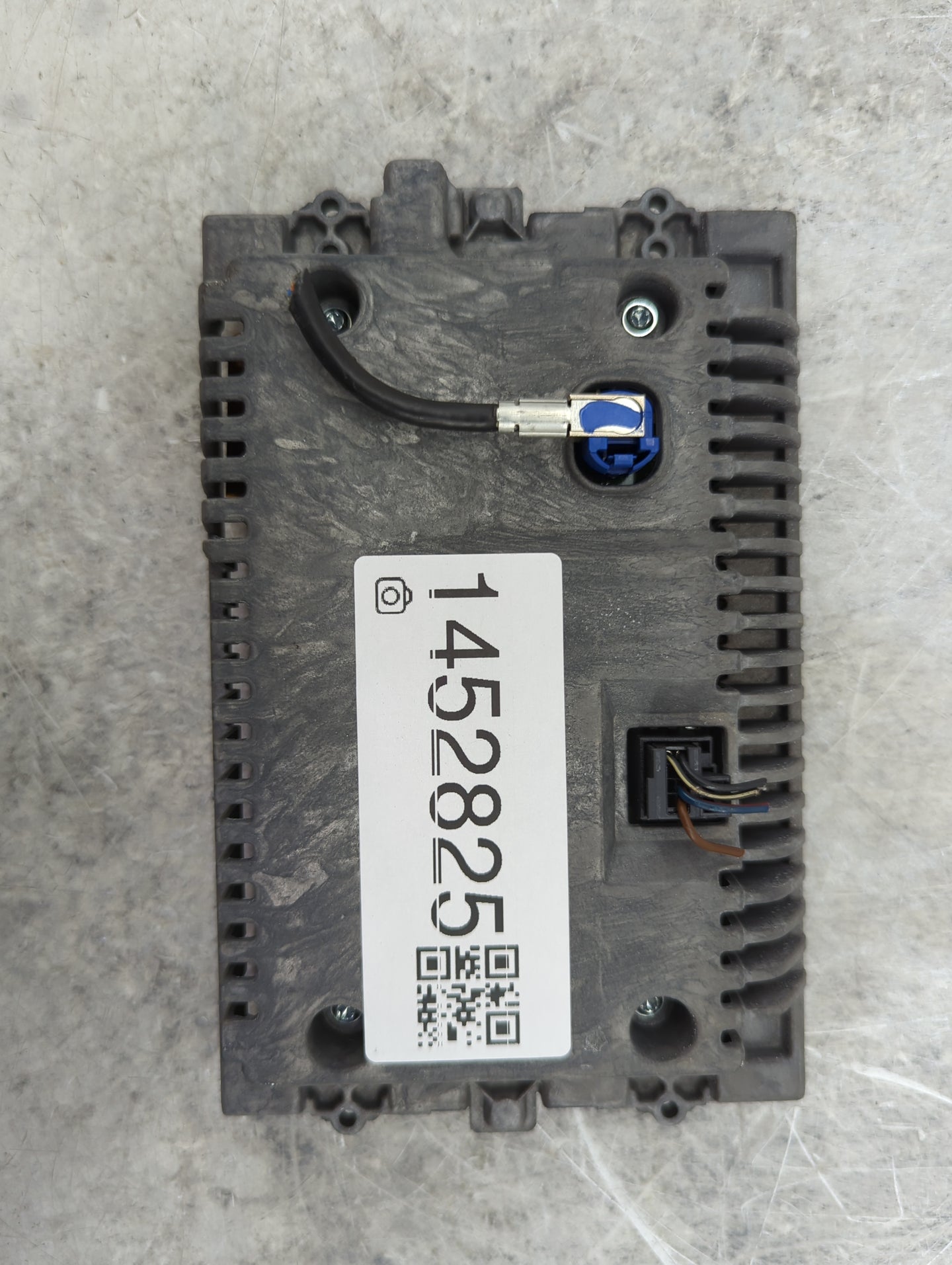 2012-2015 Mercedes-benz C250 Information Display Screen - Oemusedautoparts1.com