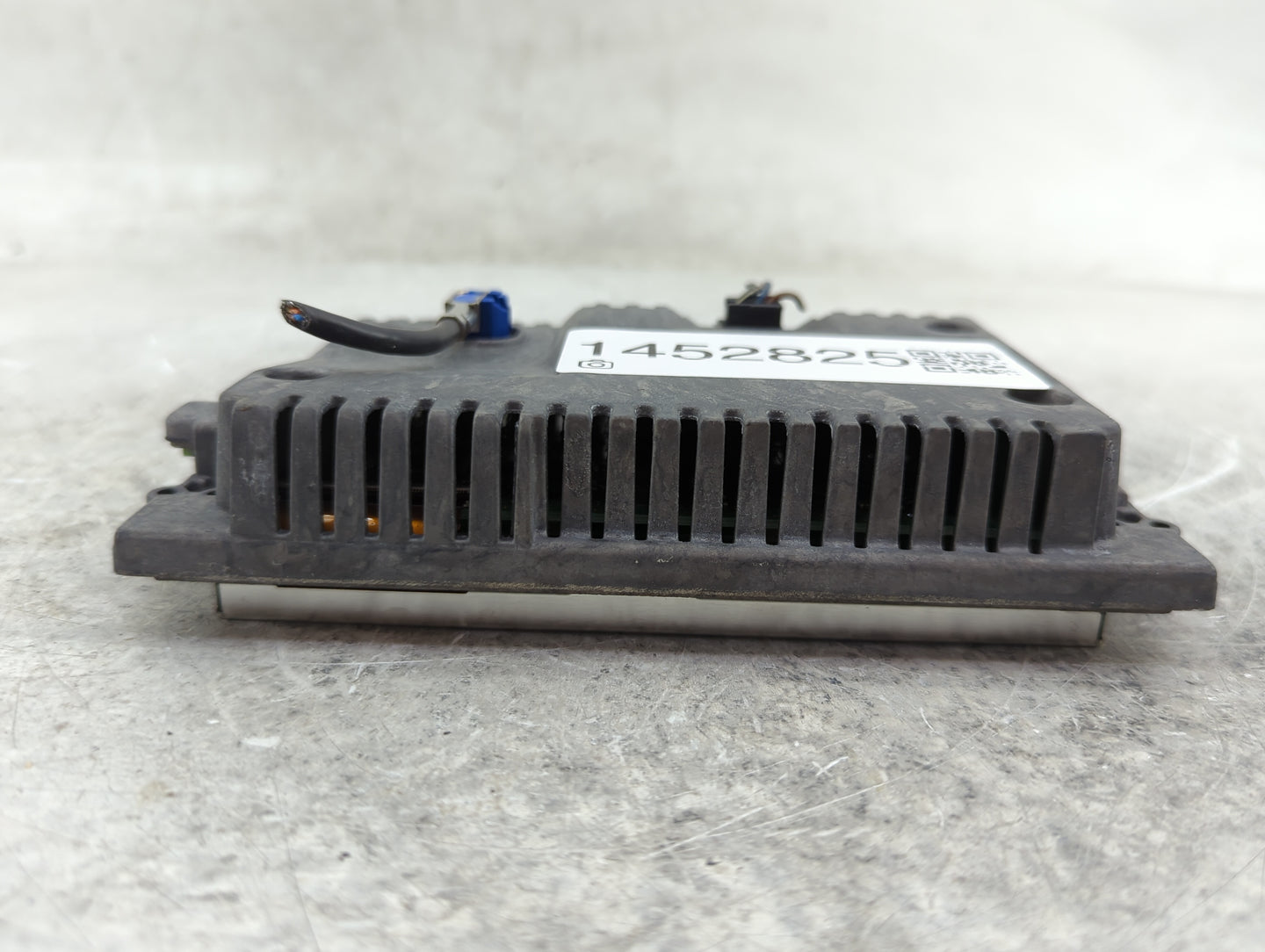 2012-2015 Mercedes-benz C250 Information Display Screen - Oemusedautoparts1.com