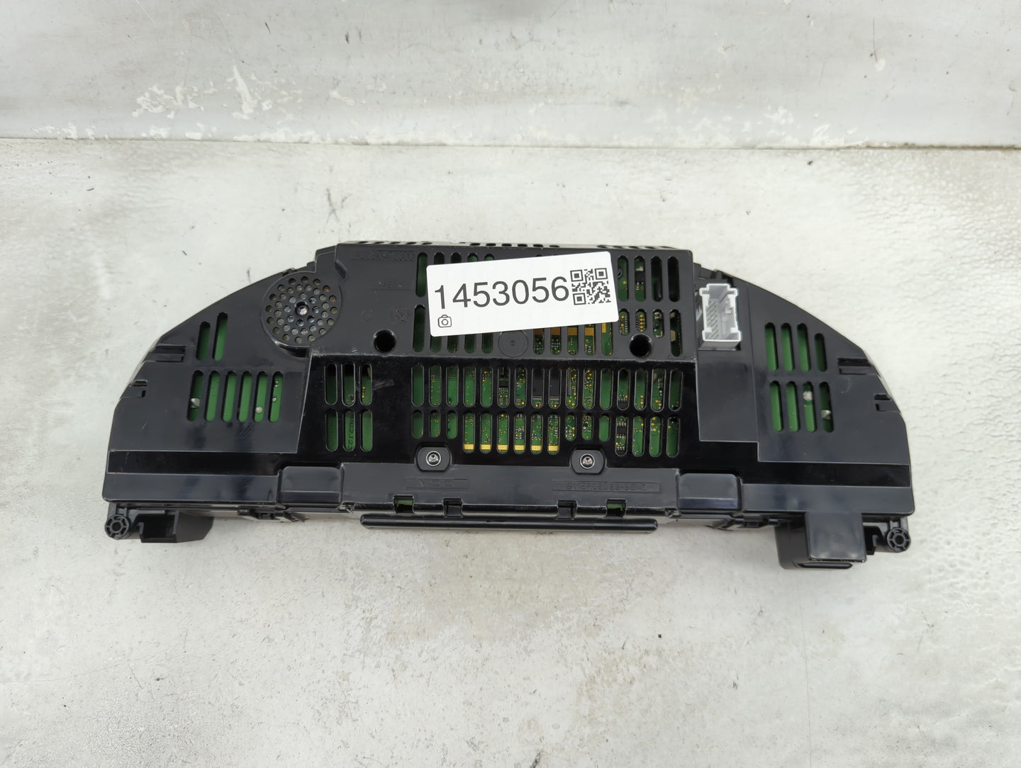 2013 Mercedes-Benz C250 Instrument Cluster Speedometer Gauges P/N:A 204 900 43 09 Miles: Fits OEM Used Auto Parts - Oemuseda