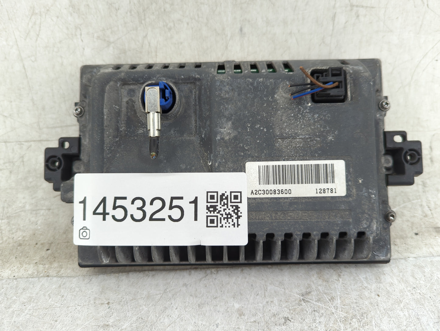 2012-2015 Mercedes-benz C250 Information Display Screen - Oemusedautoparts1.com