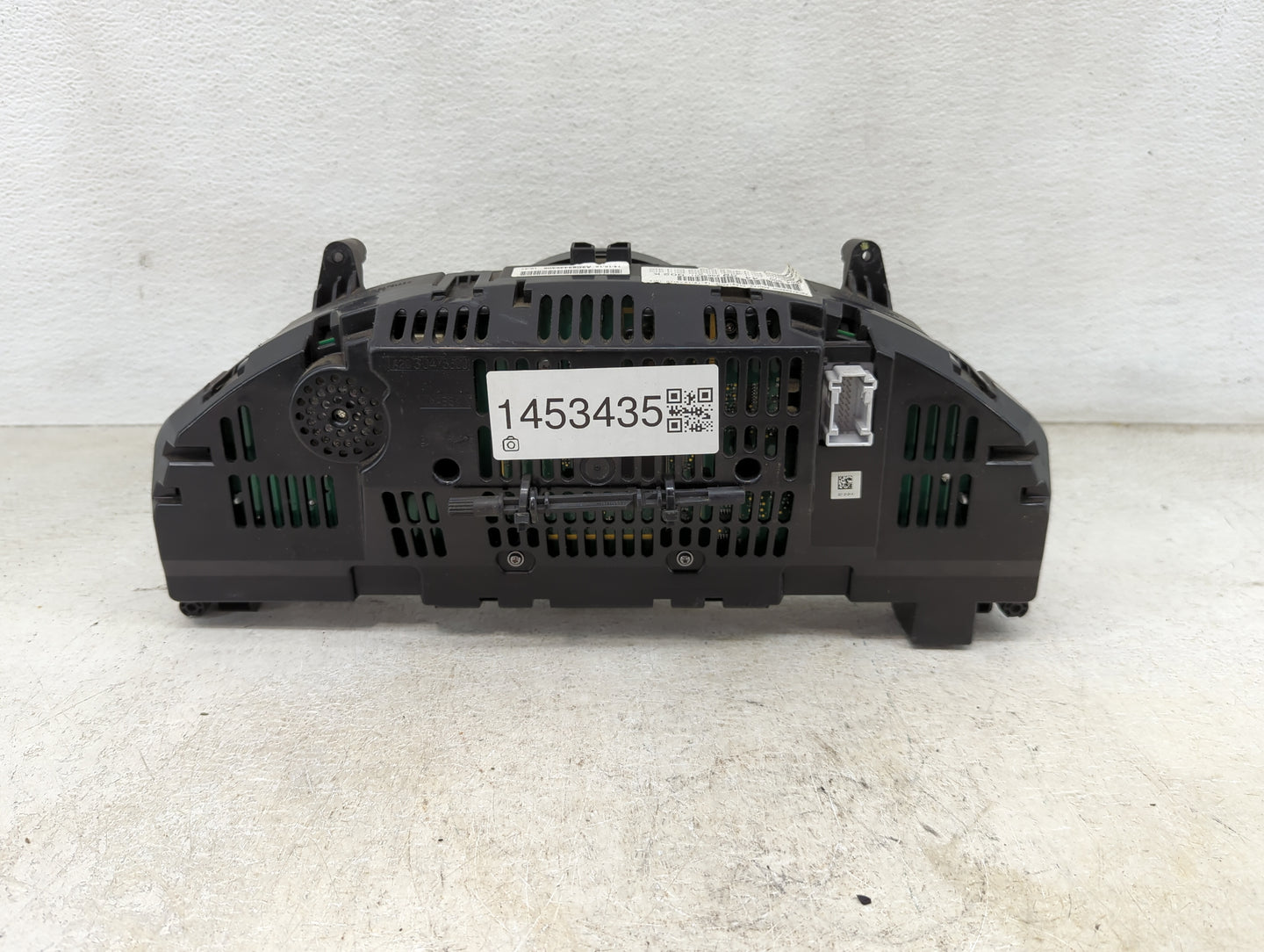 2013 Mercedes-Benz C250 Instrument Cluster Speedometer Gauges P/N:A2C81592600 Miles: Fits OEM Used Auto Parts - Oemusedautop