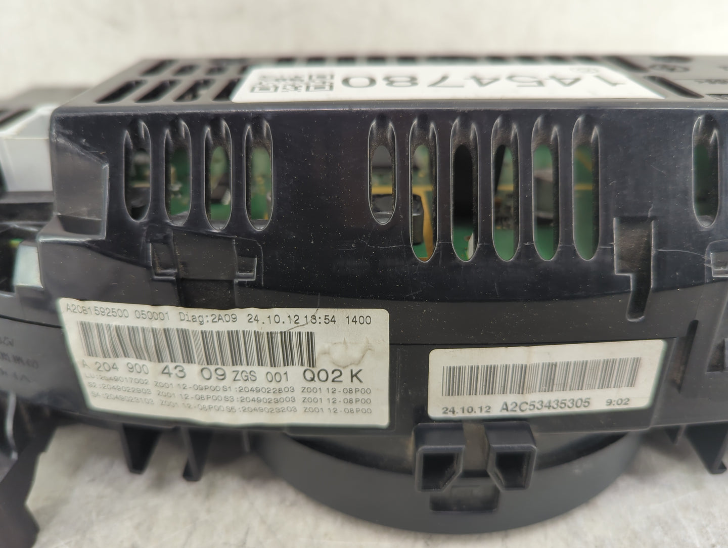2013 Mercedes-Benz C250 Instrument Cluster Speedometer Gauges Miles: Fits OEM Used Auto Parts - Oemusedautoparts1.com