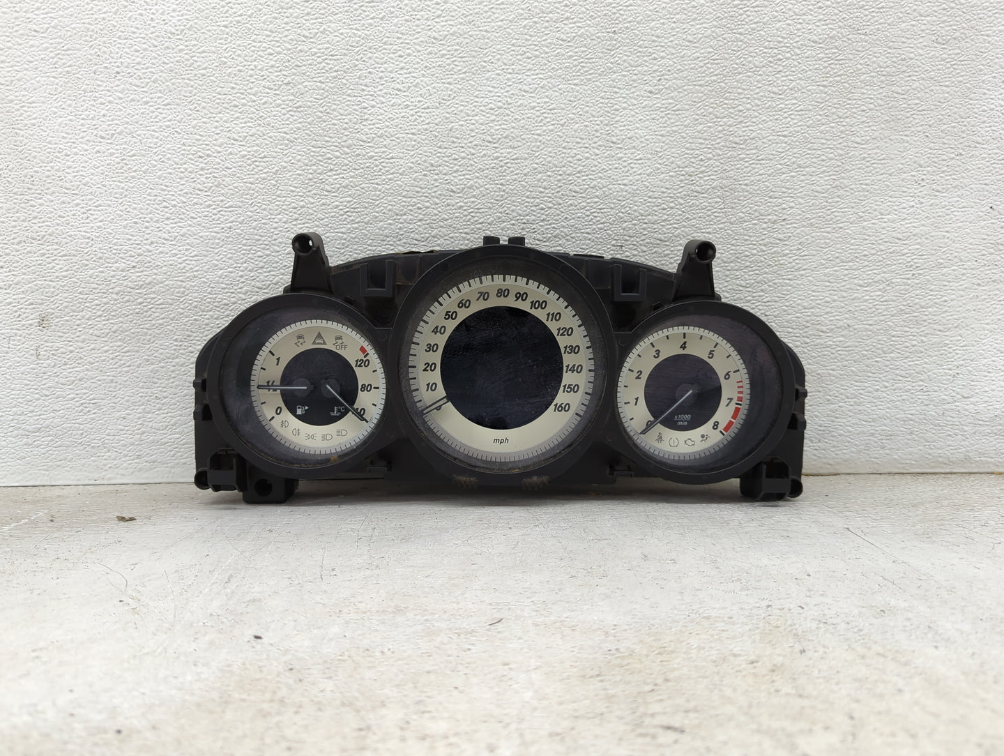 2013 Mercedes-Benz C250 Instrument Cluster Speedometer Gauges P/N:A2C81592600 Miles: Fits OEM Used Auto Parts - Oemusedautop