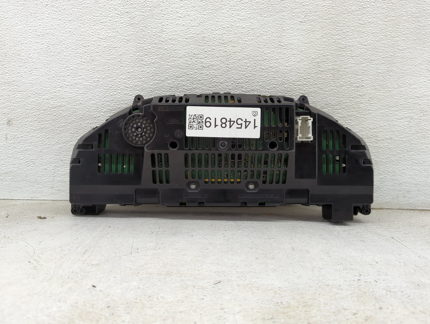 2013 Mercedes-Benz C250 Instrument Cluster Speedometer Gauges P/N:A2C81592600 Miles: Fits OEM Used Auto Parts - Oemusedautop