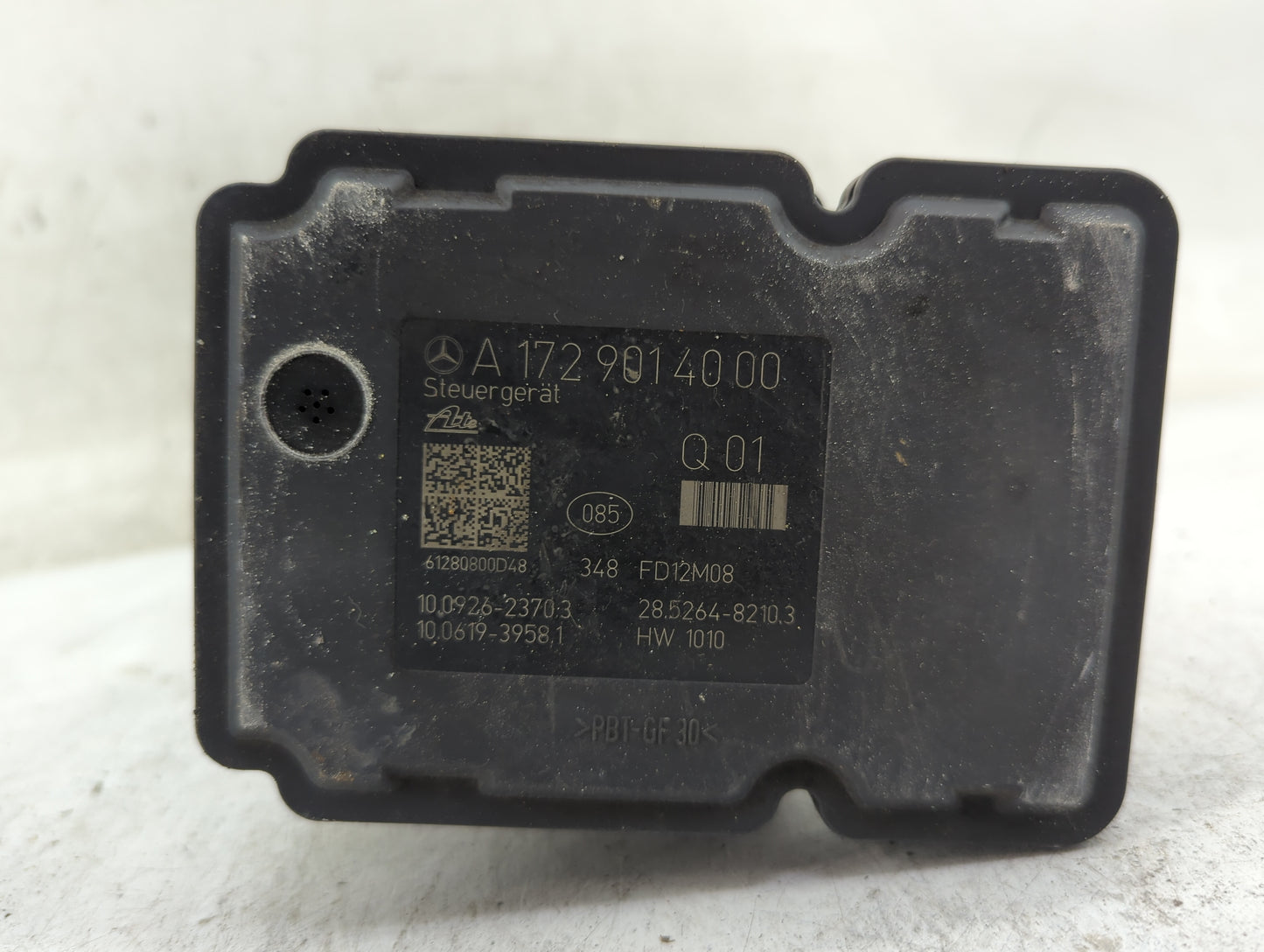 2013-2015 Mercedes-Benz C250 ABS Pump Control Module Replacement P/N:A 172 904 40 00 Fits Fits 2013 2014 2015 OEM Used Auto 
