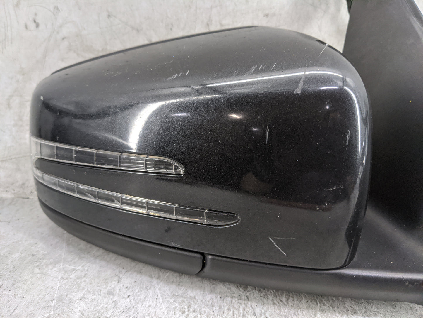 2012-2014 Mercedes-Benz C250 Driver Side View Mirror - Left Door Mirror OEM Used - Oemusedautoparts1.com