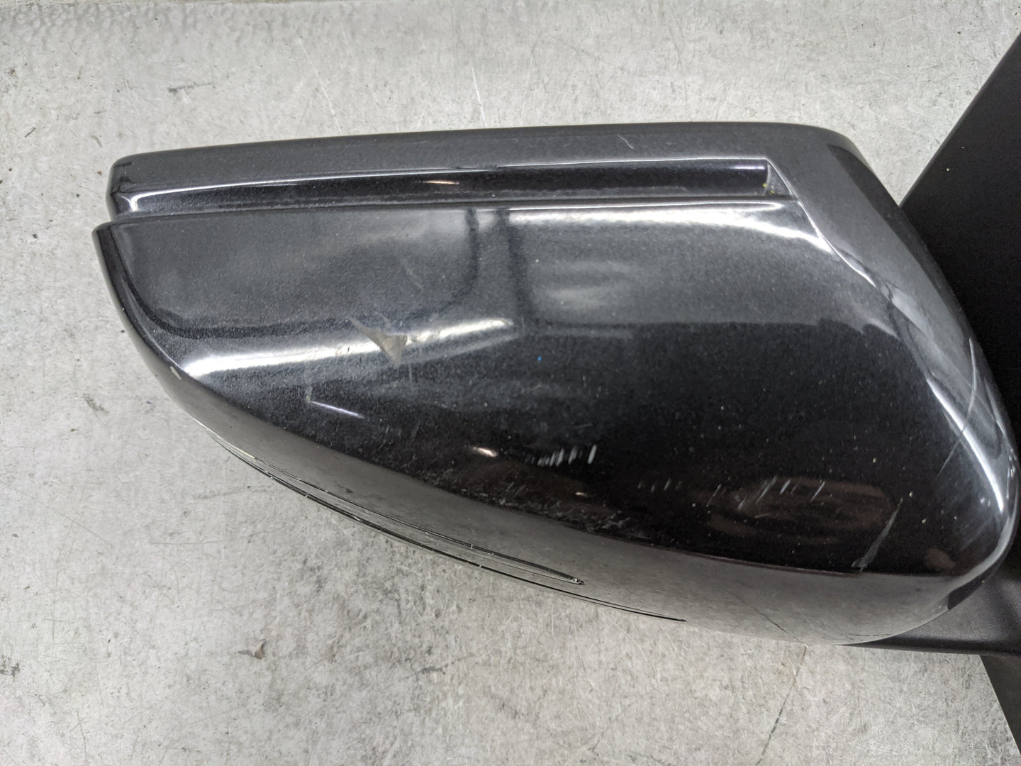 2012-2014 Mercedes-Benz C250 Driver Side View Mirror - Left Door Mirror OEM Used - Oemusedautoparts1.com