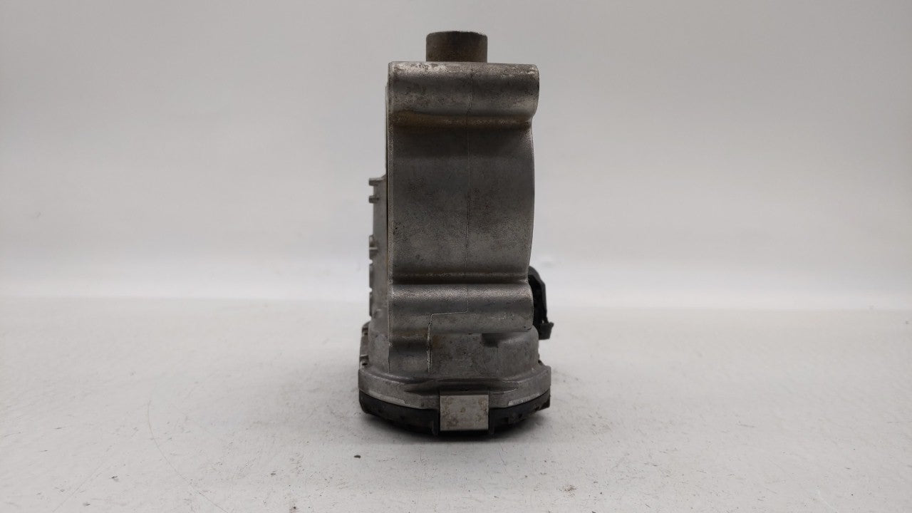2012-2015 Mercedes-Benz C250 Throttle Body P/N:266 141 05 25 2661410525 Fits OEM Used Auto Parts - Oemusedautoparts1.com