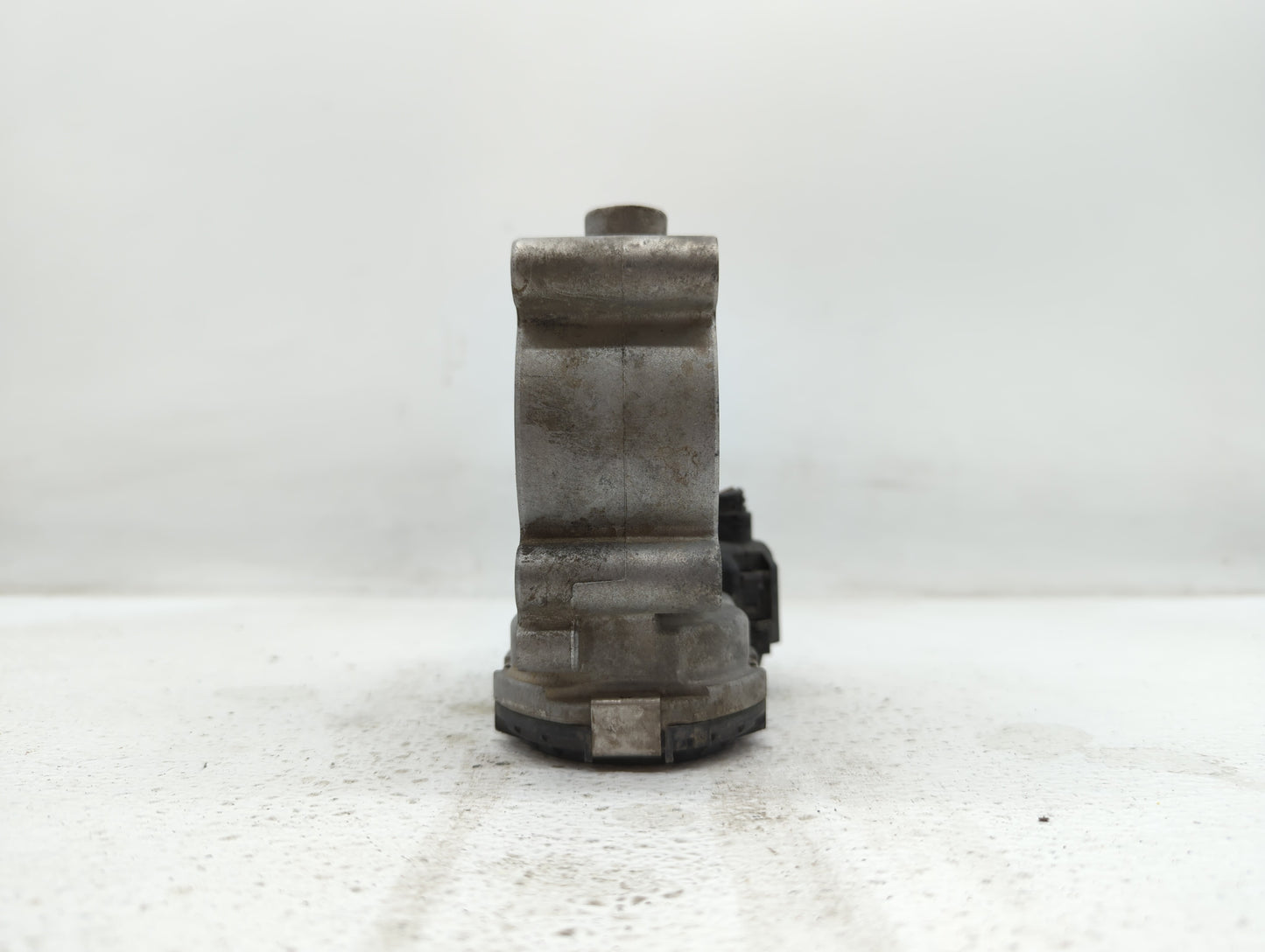2012-2015 Mercedes-Benz C250 Throttle Body P/N:266 141 05 25 2661410525 Fits OEM Used Auto Parts - Oemusedautoparts1.com