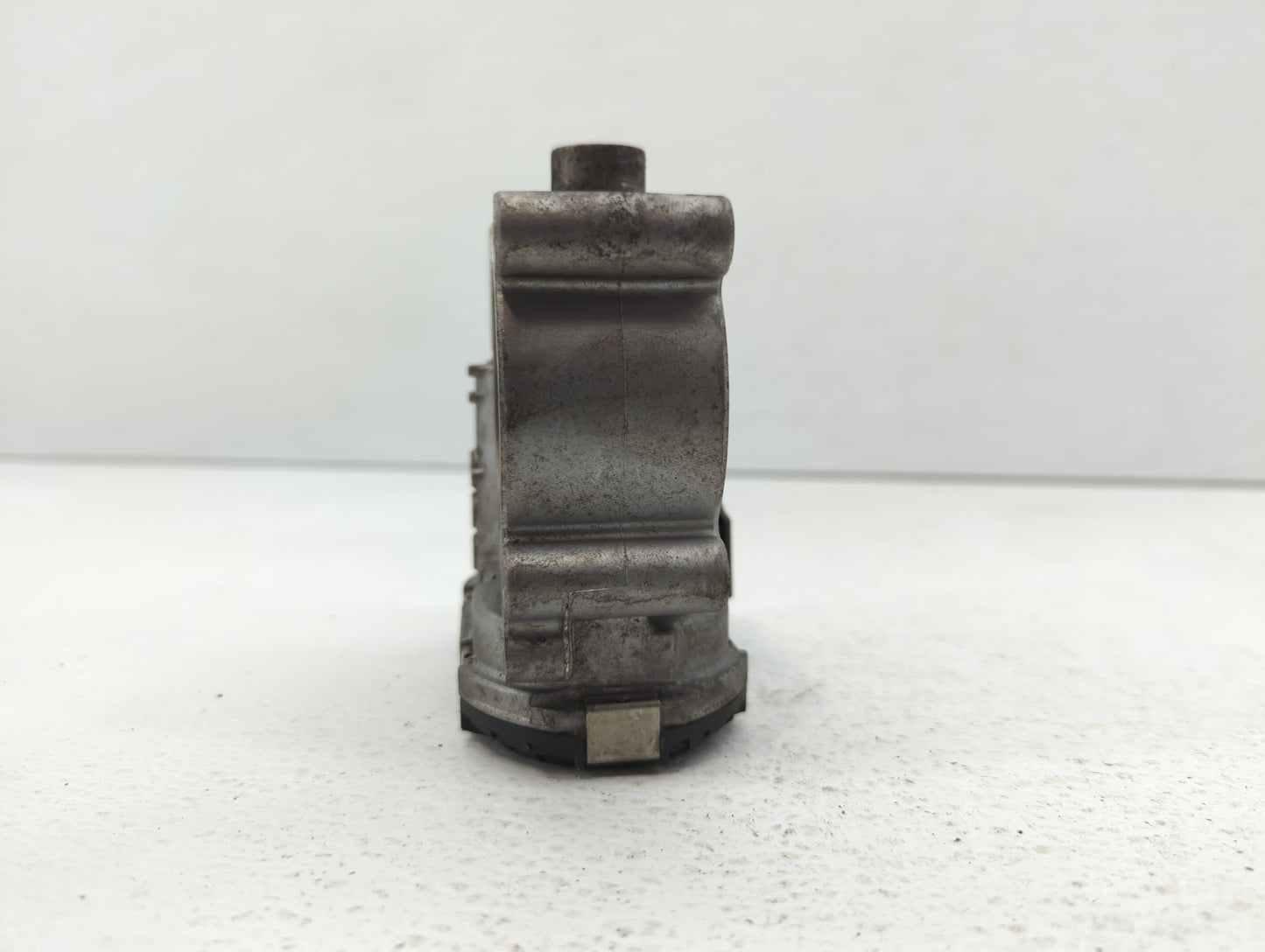 2012-2015 Mercedes-Benz C250 Throttle Body P/N:266 141 05 25 2661410525 Fits OEM Used Auto Parts - Oemusedautoparts1.com