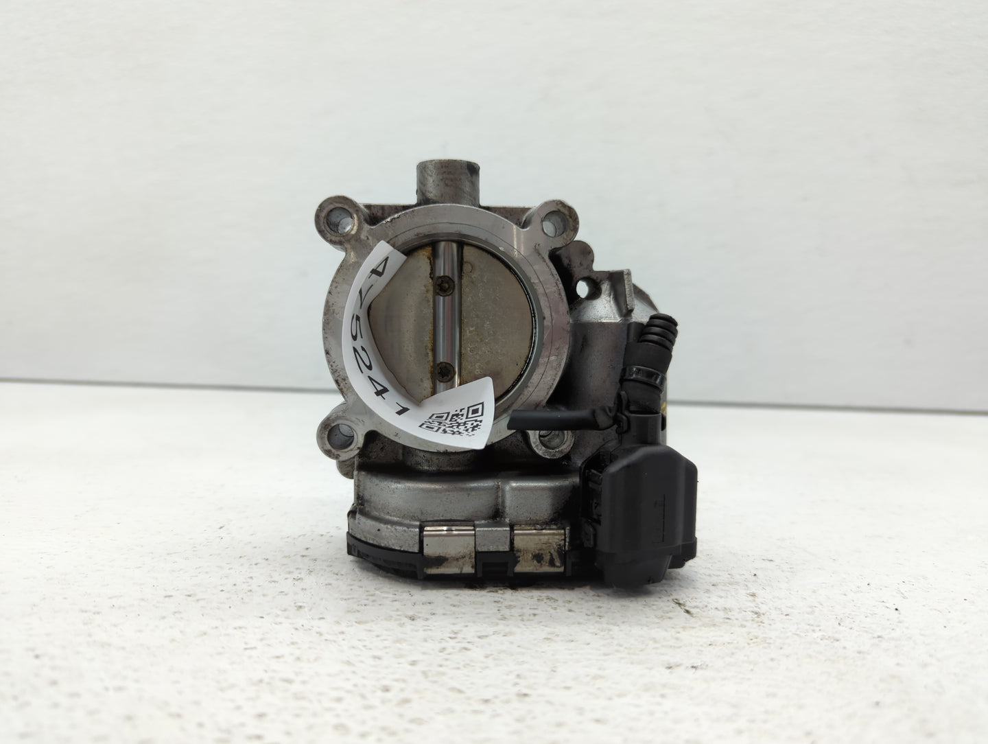 2012-2015 Mercedes-Benz C250 Throttle Body P/N:266 141 05 25 2661410525 Fits OEM Used Auto Parts - Oemusedautoparts1.com