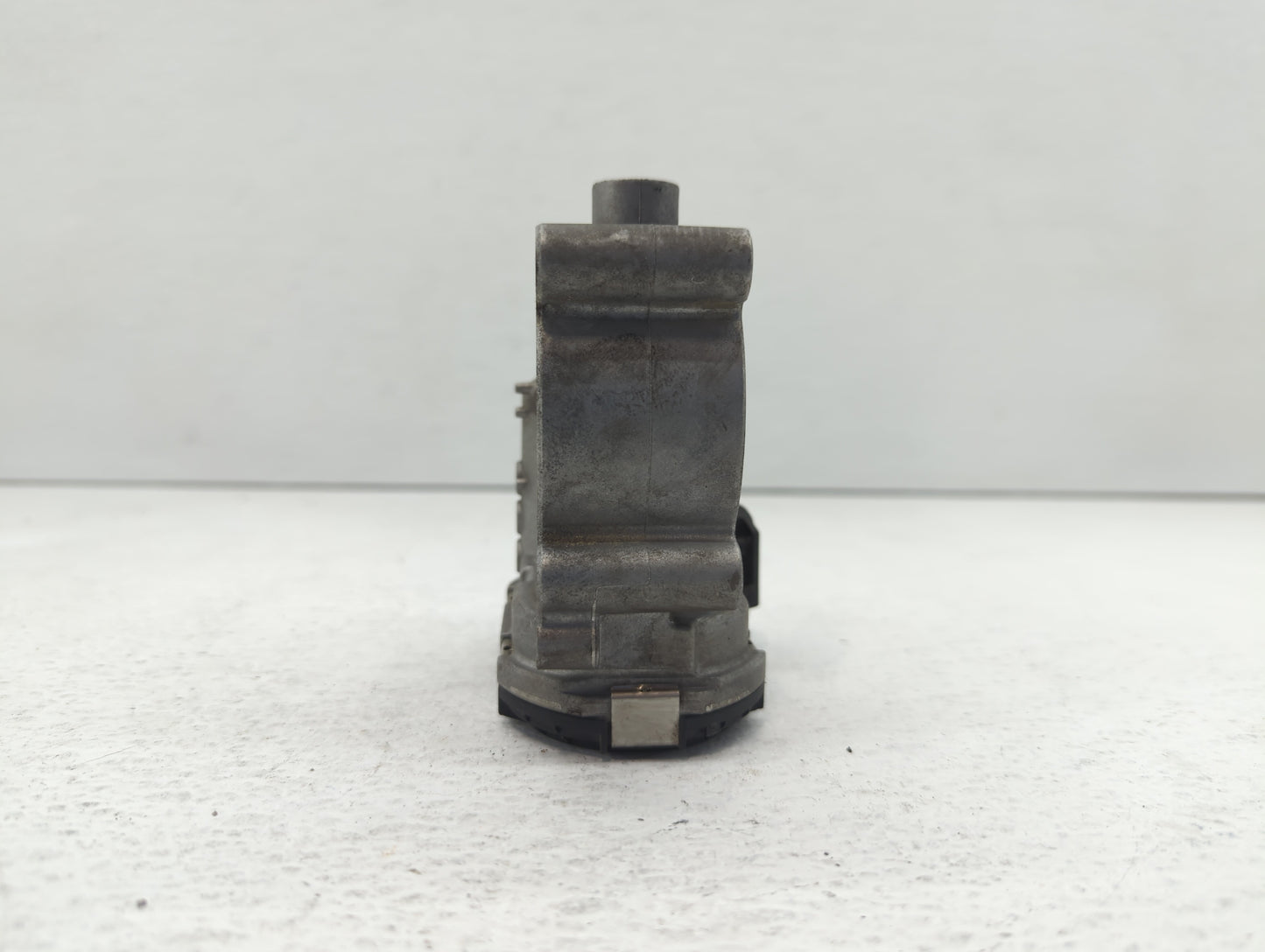 2012-2015 Mercedes-Benz C250 Throttle Body P/N:266 141 05 25 2661410525 Fits OEM Used Auto Parts - Oemusedautoparts1.com