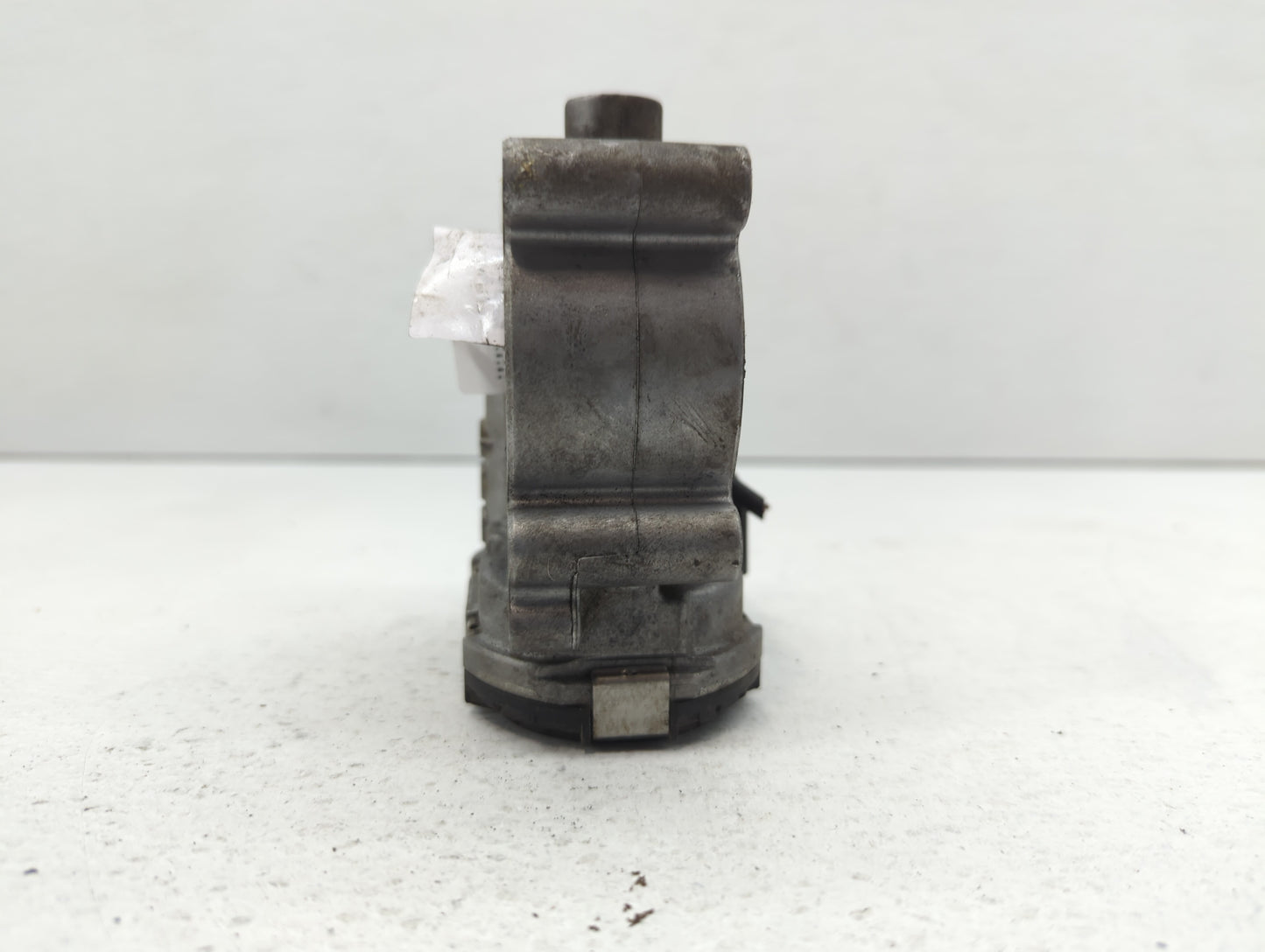 2012-2015 Mercedes-Benz C250 Throttle Body P/N:266 141 05 25 2661410525 Fits OEM Used Auto Parts - Oemusedautoparts1.com