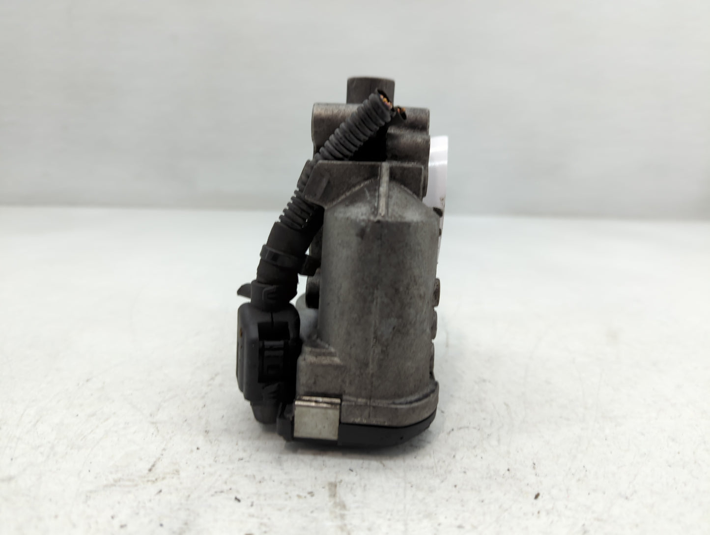 2012-2015 Mercedes-Benz C250 Throttle Body P/N:A 266 141 05 25 Fits Fits 2006 2007 2008 2009 2010 2011 2012 2013 2014 2015 O