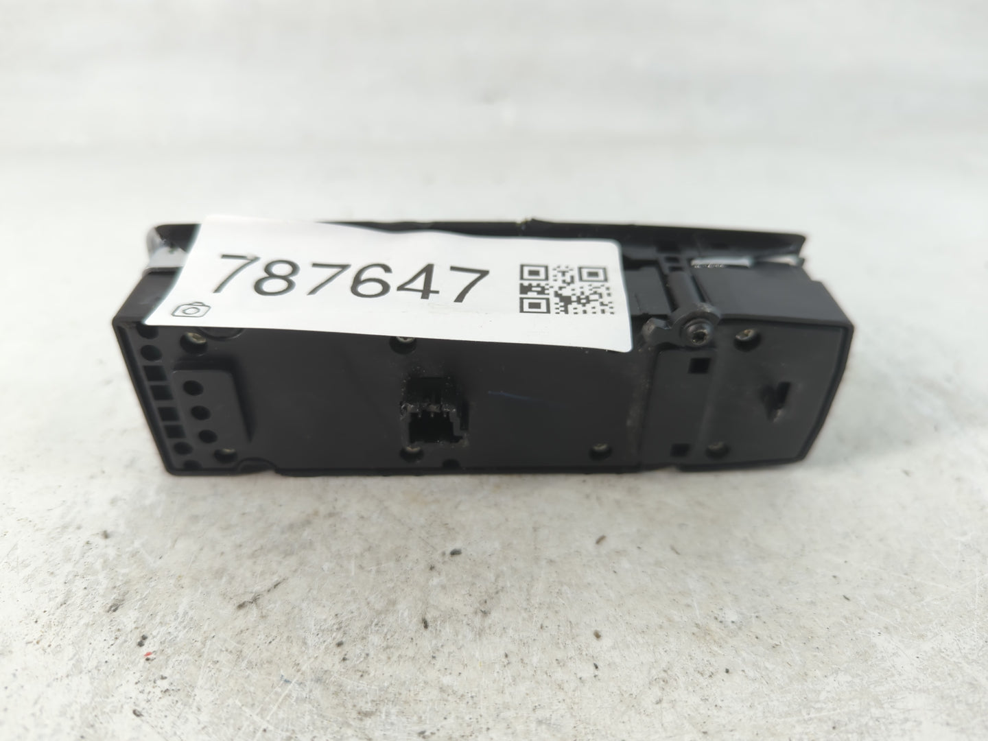 2011-2014 Mercedes-Benz C250 Master Power Window Switch Replacement Driver Side Left P/N:10021550 A 204 905 53 02 Fits OEM U