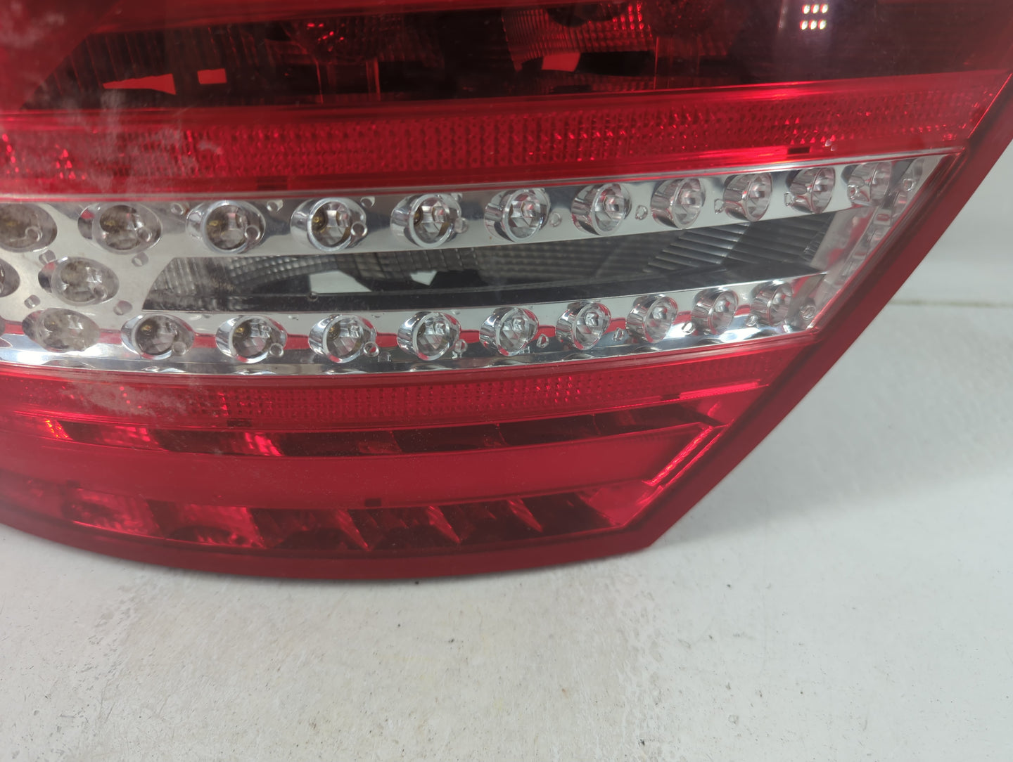 2012-2014 Mercedes-Benz C300 Tail Light Assembly Passenger Right OEM P/N:204 906 07 03 Fits Fits 2012 2013 2014 2015 OEM Use