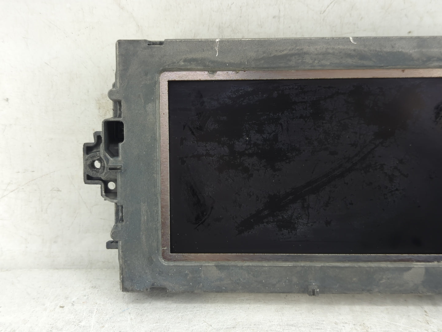 2012-2014 Mercedes-benz C300 Information Display Screen - Oemusedautoparts1.com