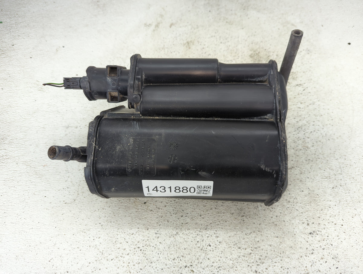 2013 Mercedes-benz C300 Fuel Vapor Charcoal Canister - Oemusedautoparts1.com