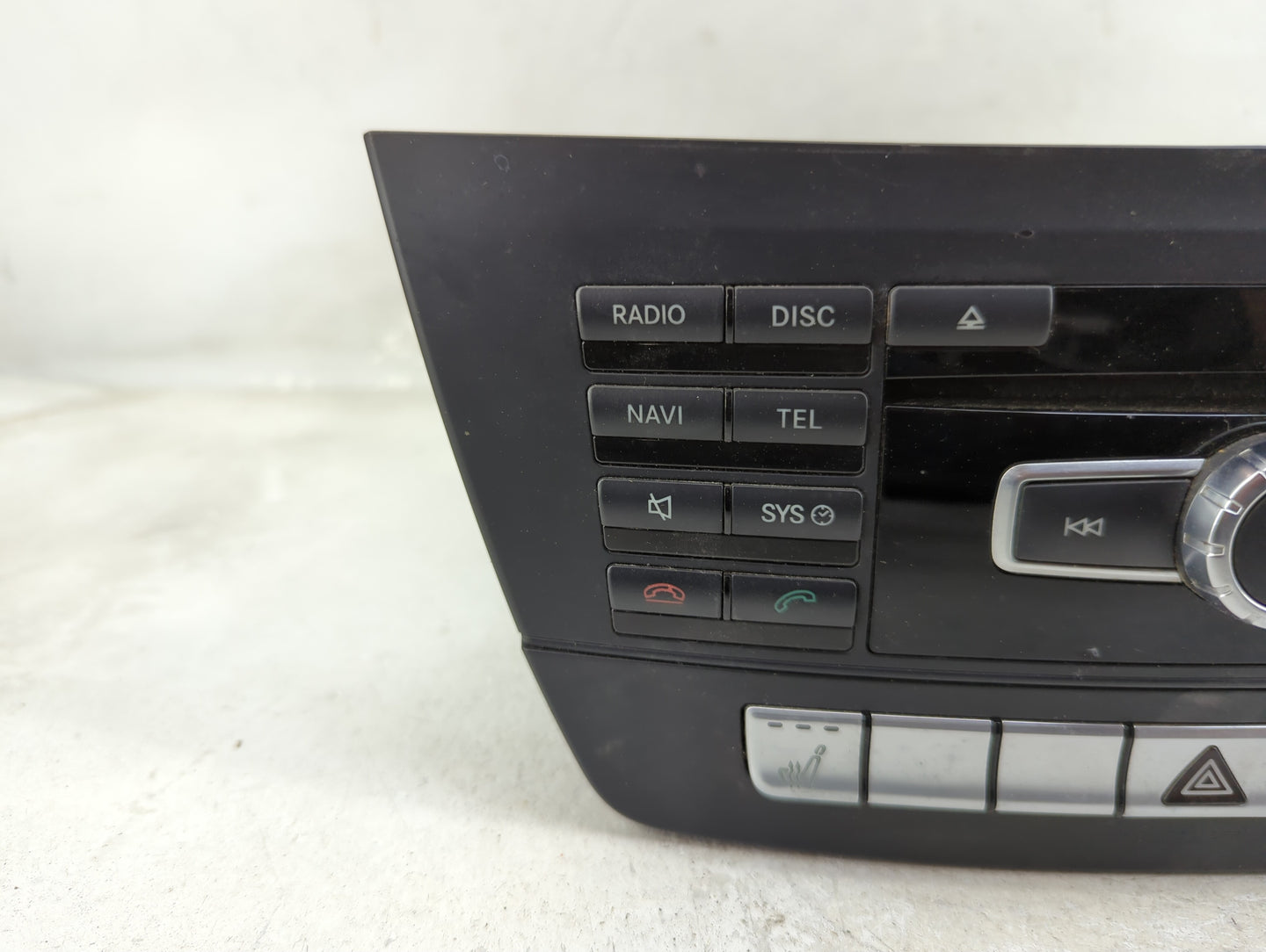2013 Mercedes-Benz C300 Radio AM FM Cd Player Receiver Replacement P/N:A 166 902 28 04 A 204 901 37 03, A 204 900 96 10 Fits