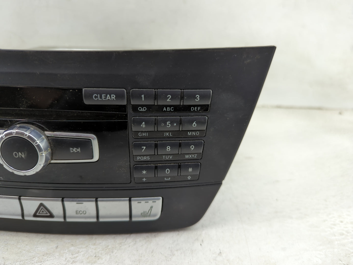 2013 Mercedes-Benz C300 Radio AM FM Cd Player Receiver Replacement P/N:A 166 902 28 04 A 204 901 37 03, A 204 900 96 10 Fits