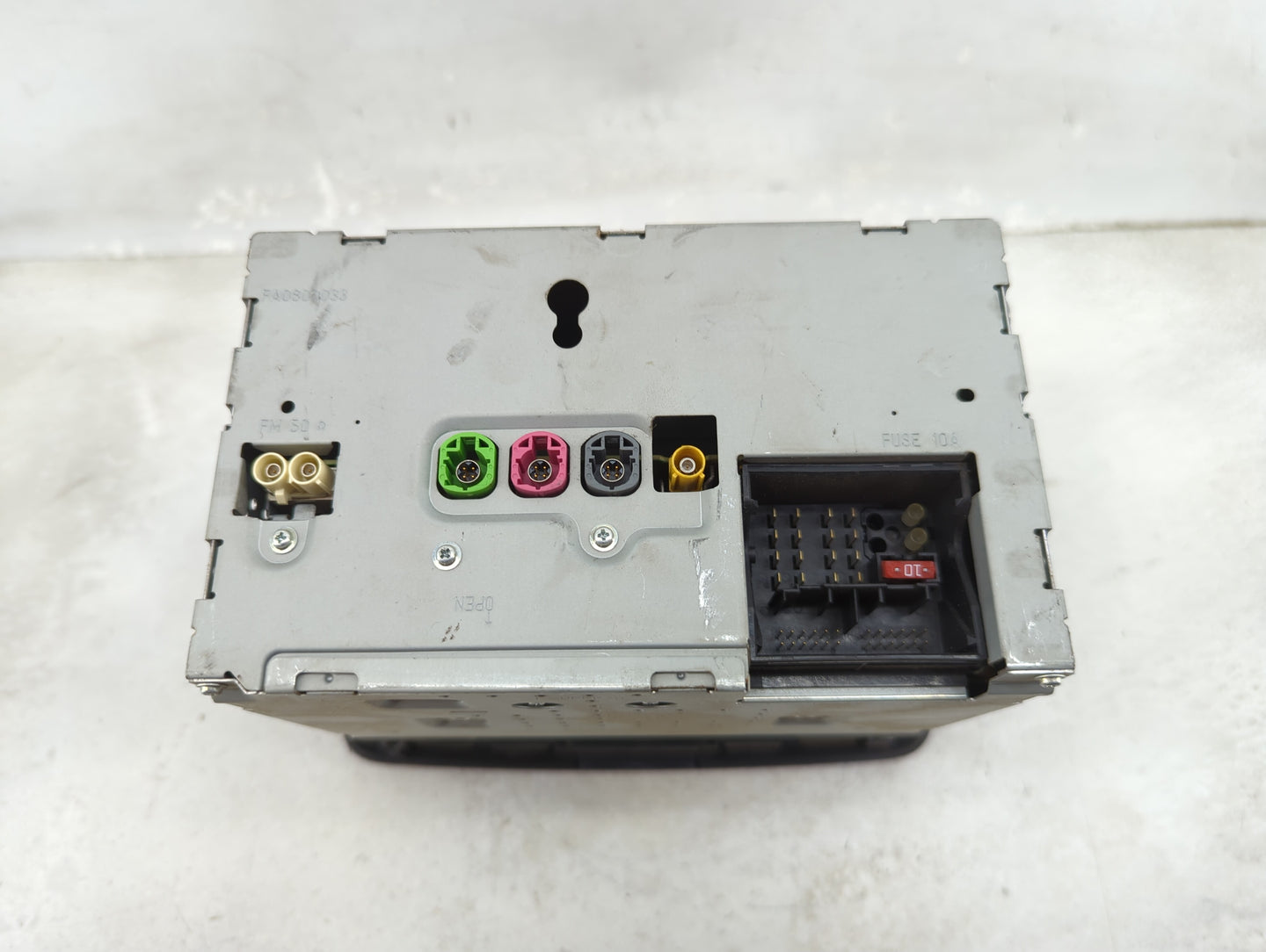 2013 Mercedes-Benz C300 Radio AM FM Cd Player Receiver Replacement P/N:A 166 902 28 04 A 204 901 37 03, A 204 900 96 10 Fits