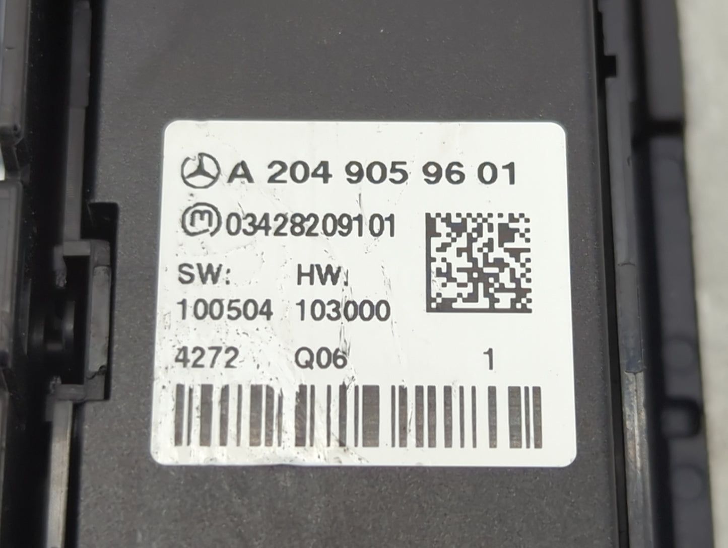 2013 Mercedes-Benz C350 Radio AM FM Cd Player Receiver Replacement P/N:A 204 905 96 01 Fits OEM Used Auto Parts - Oemusedaut