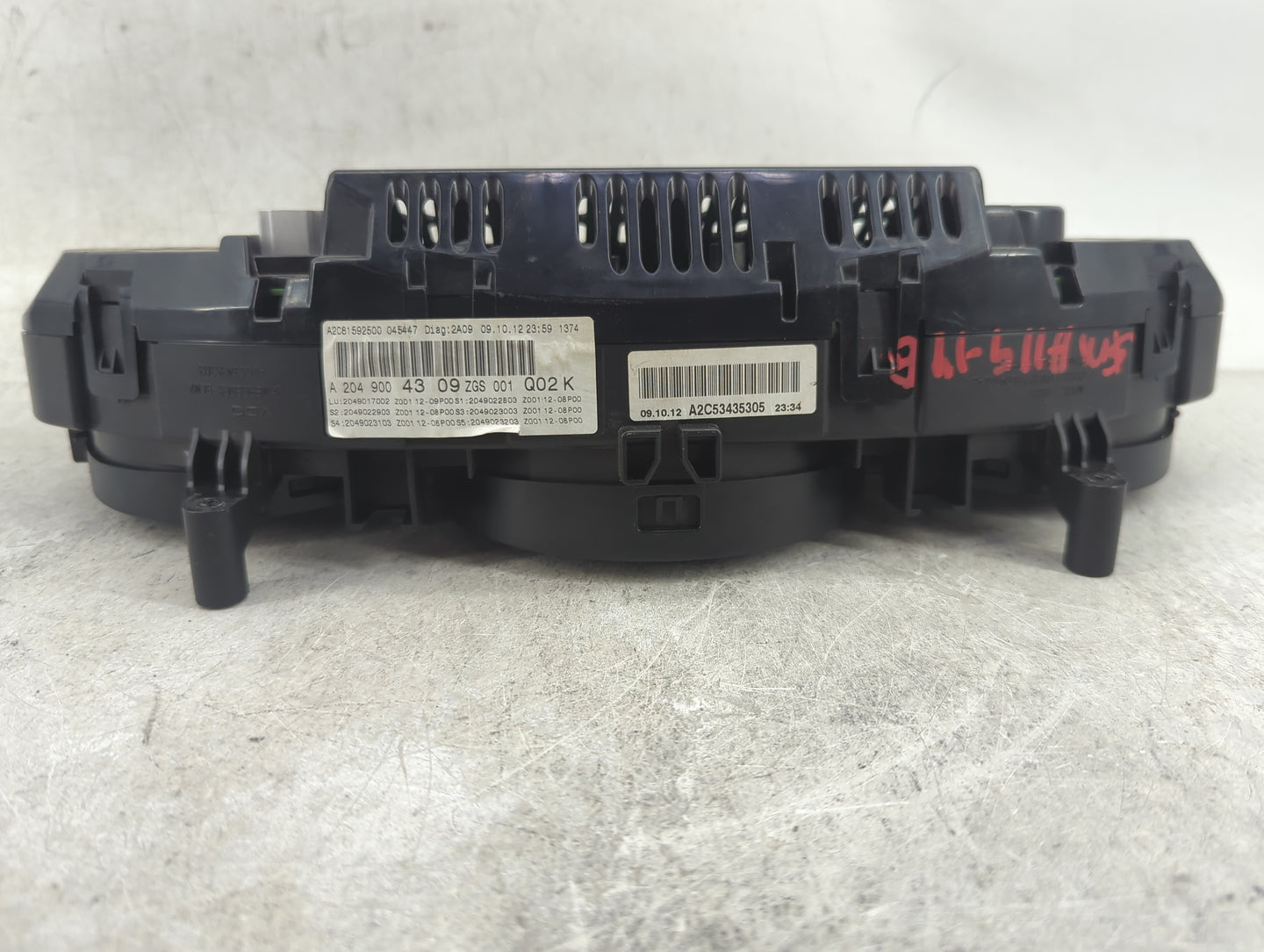 2013 Mercedes-Benz C350 Instrument Cluster Speedometer Gauges P/N:A2C53435305 Miles: Fits OEM Used Auto Parts - Oemusedautop