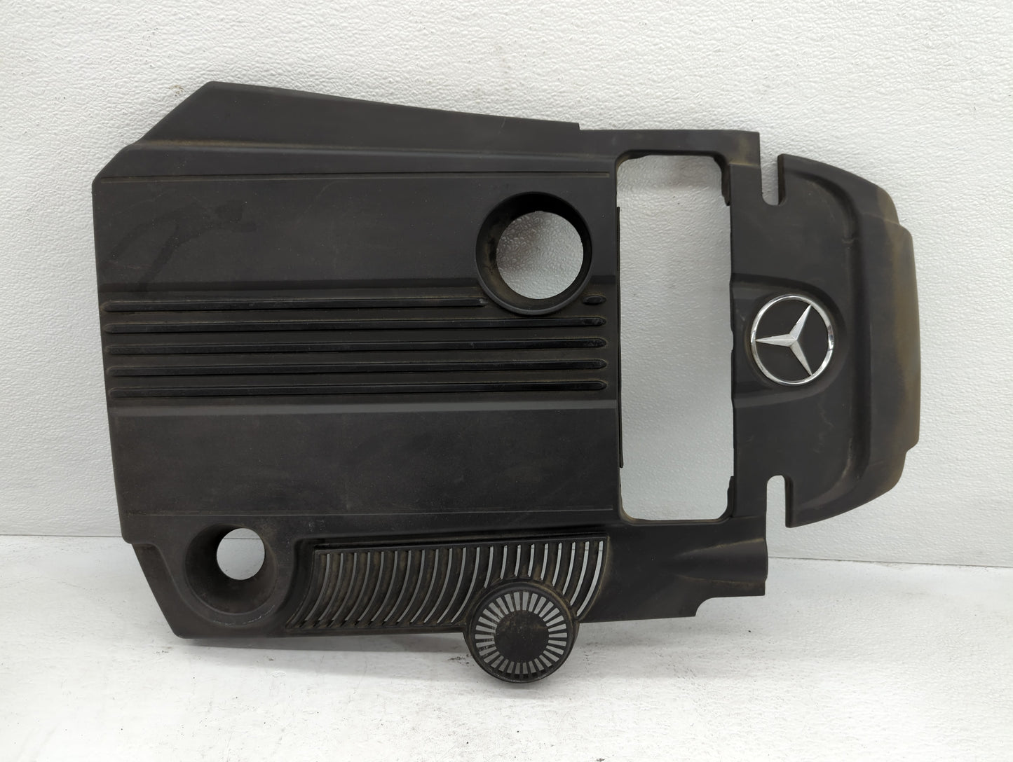 2013 Mercedes-benz C350 Engine Cover - Oemusedautoparts1.com