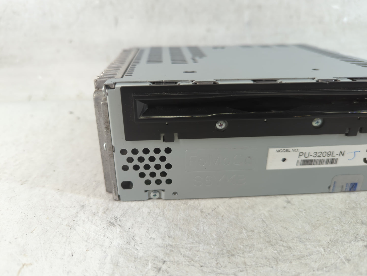 2013-2015 Mercedes-Benz C350 Radio AM FM Cd Player Receiver Replacement P/N:276-0681-50 00 Fits Fits 2012 2013 2014 2015 OEM