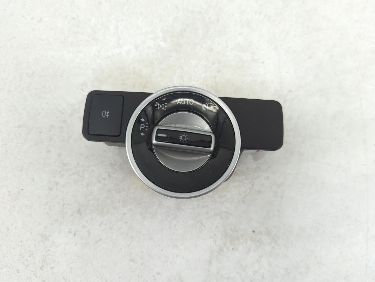 2013 Mercedes-benz E-class Headlight Head Light Switch Lamp Control - Oemusedautoparts1.com