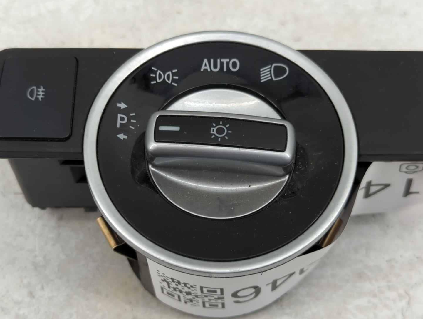 2013 Mercedes-benz E-class Headlight Head Light Switch Lamp Control - Oemusedautoparts1.com