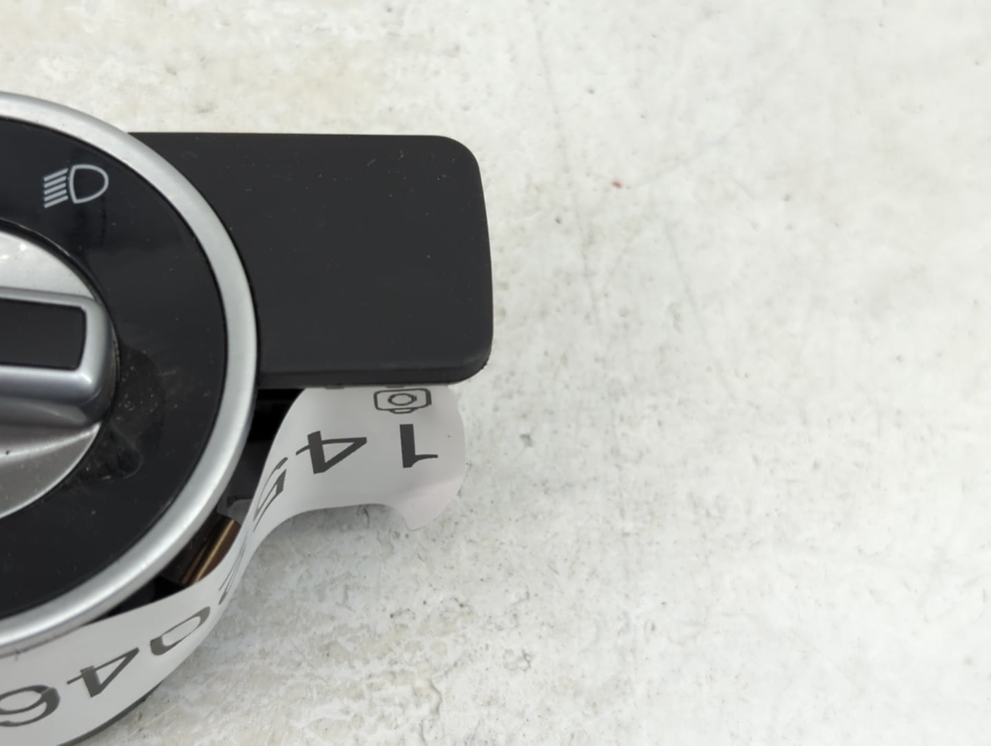 2013 Mercedes-benz E-class Headlight Head Light Switch Lamp Control - Oemusedautoparts1.com