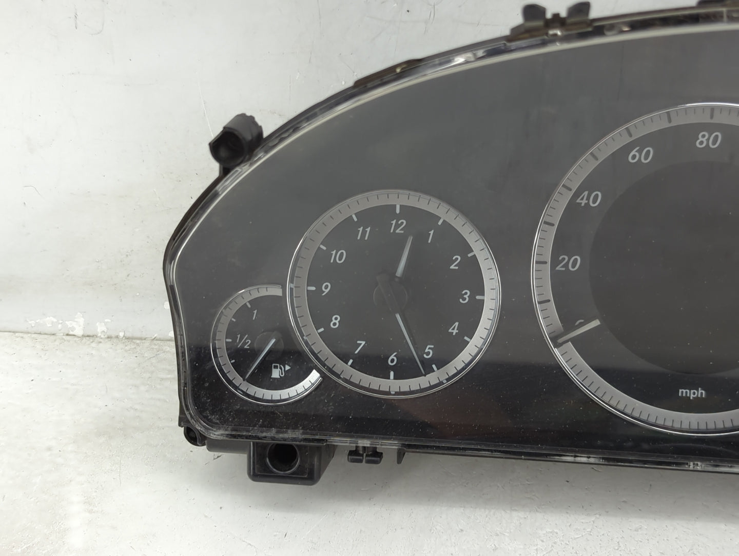 2013 Mercedes-Benz E-Class Instrument Cluster Speedometer Gauges P/N:A2129000914 A2C82045400 Miles:102K Fits Fits 2012 OEM U