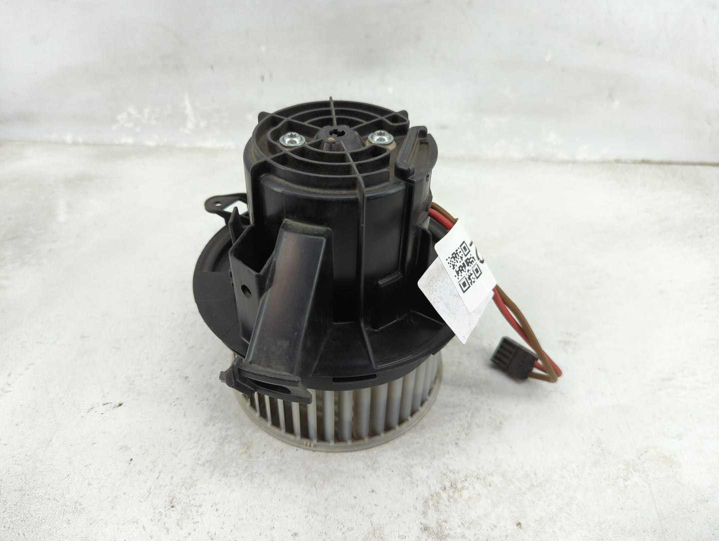 2013 Mercedes-Benz E-Class Heater AC Blower Motor P/N:V7777001 9409653 Fits Fits 2011 2012 2014 2015 2016 2017 2018 2019 202