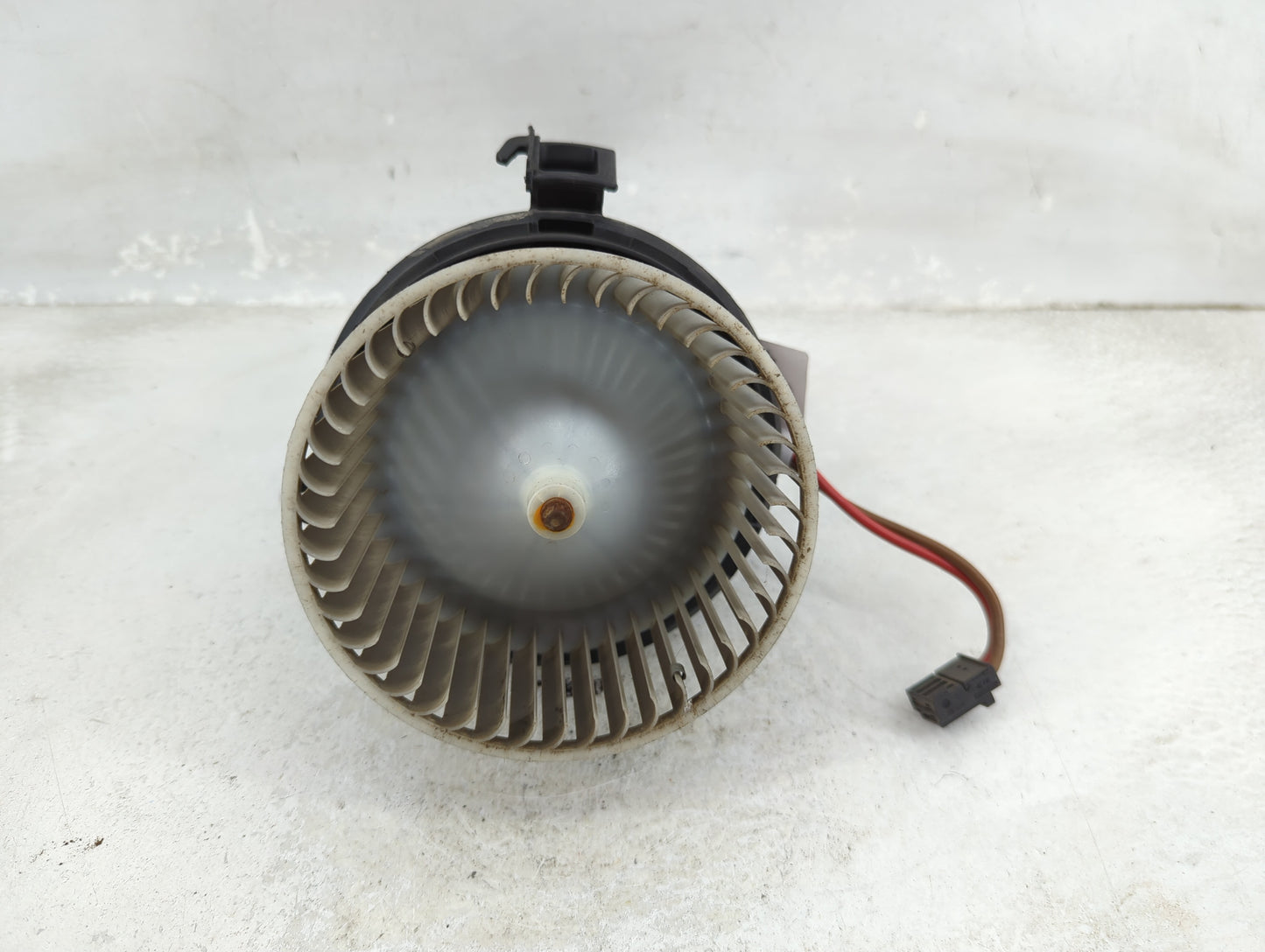 2013 Mercedes-Benz E-Class Heater AC Blower Motor P/N:V7777001 9409653 Fits Fits 2011 2012 2014 2015 2016 2017 2018 2019 202