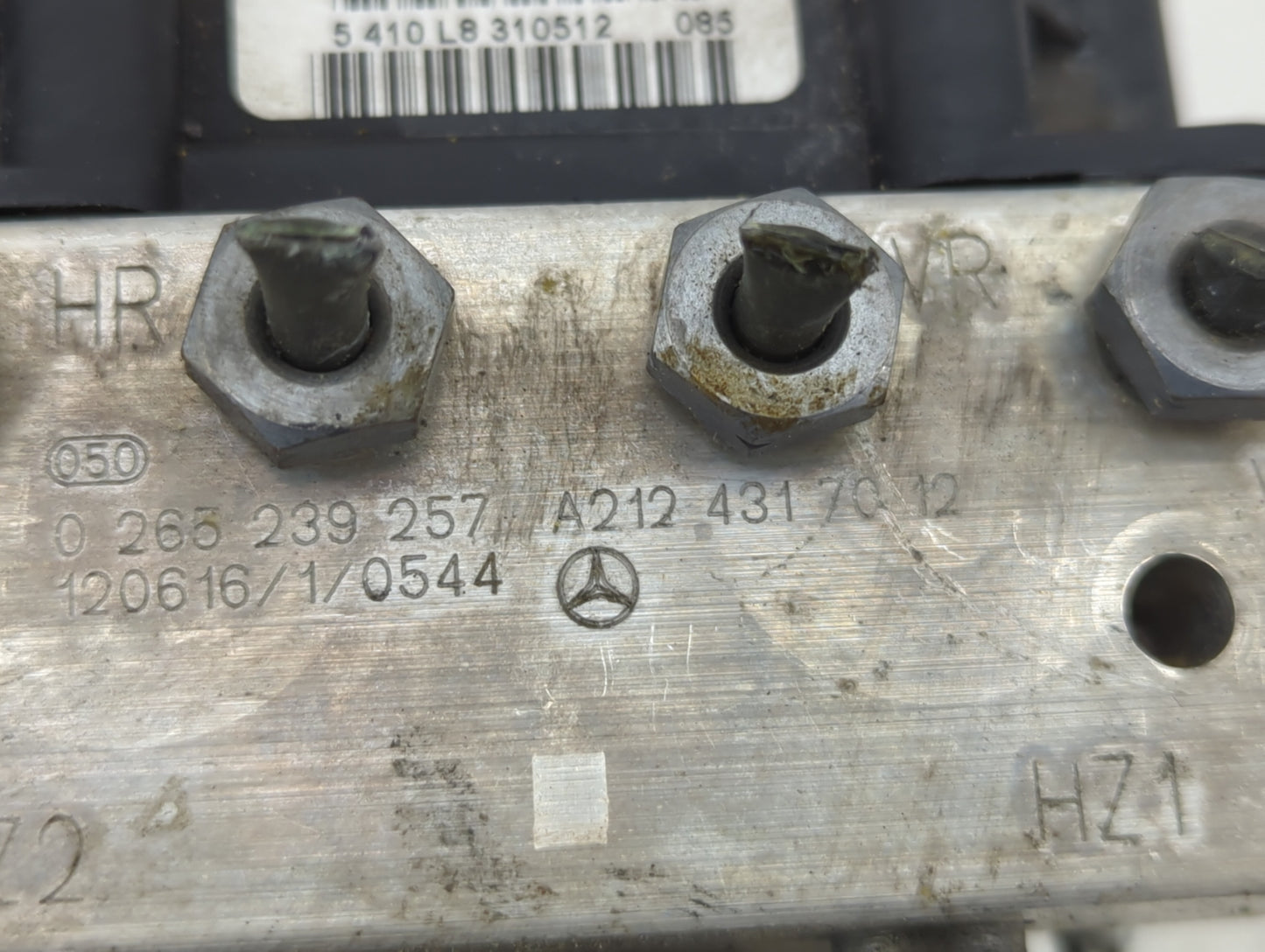 2013 Mercedes-Benz E-Class ABS Pump Control Module Replacement P/N:0265239257 A2124317012, 5410L8310512 Fits OEM Used Auto P