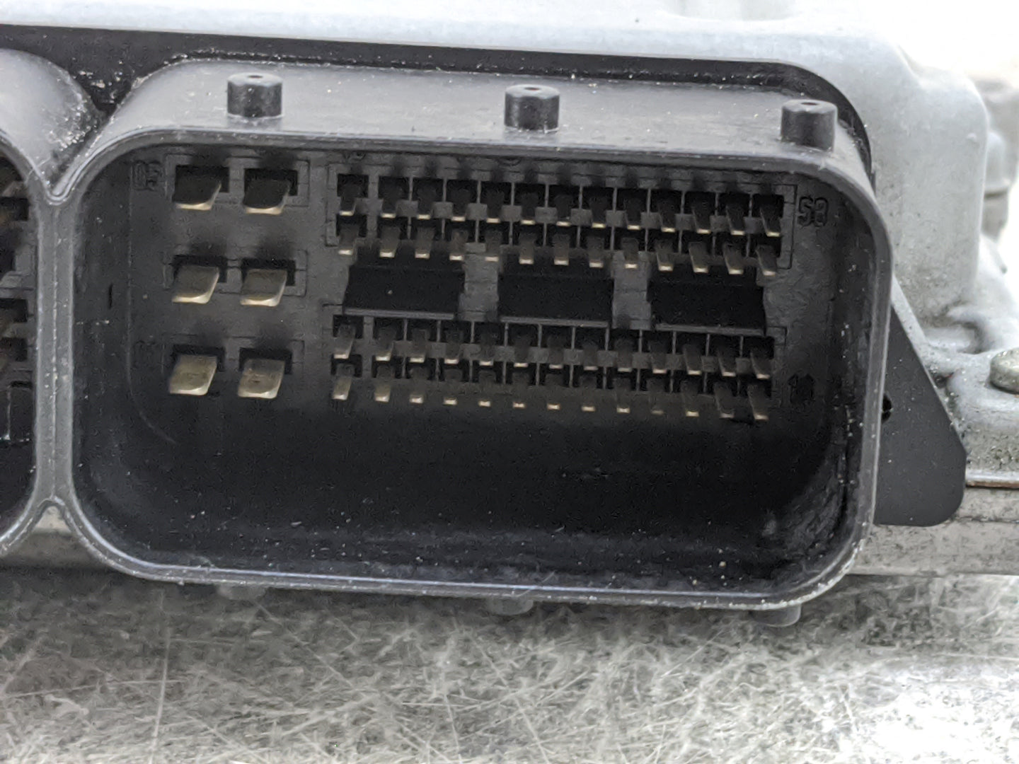 2013 Mercedes-Benz E-Class PCM Engine Control Computer ECU ECM PCU OEM P/N:A2769010600 0261S07801 Fits Fits 2014 2015 OEM Us