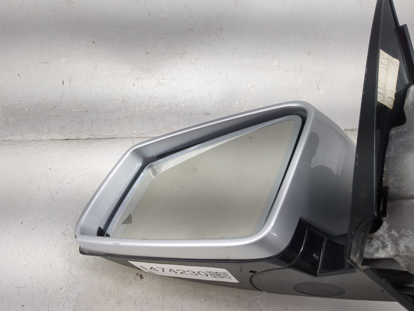 2013 Mercedes-Benz E-Class Driver Side View Mirror - Left Door Mirror OEM Used - Oemusedautoparts1.com