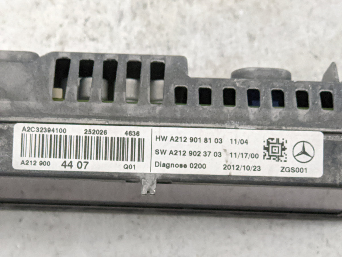 Mercedes-benz E-class Information Radio Display Screen 1483449 - Oemusedautoparts1.com