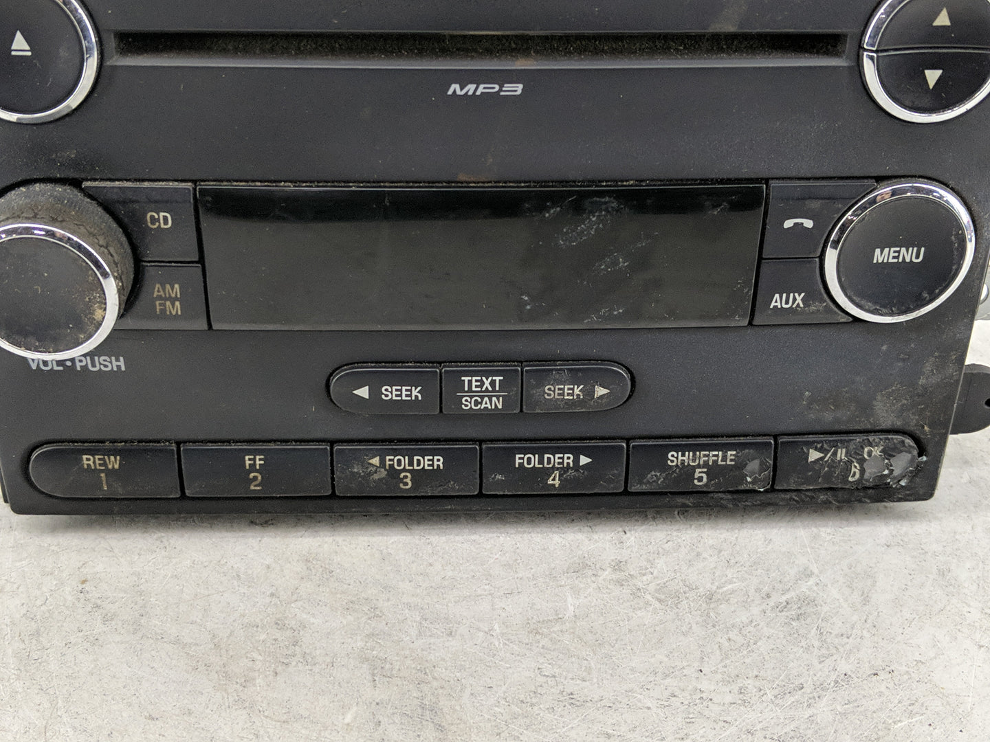 2013 Mercedes-Benz E250 Radio AM FM Cd Player Receiver Replacement P/N:BC2T-18C869-CB Fits Fits 2012 2014 2015 OEM Used Auto