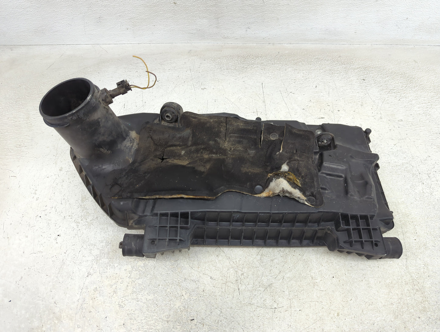 Mercedes-benz E250 Air Cleaner Intake-duct Hose Tube - Oemusedautoparts1.com