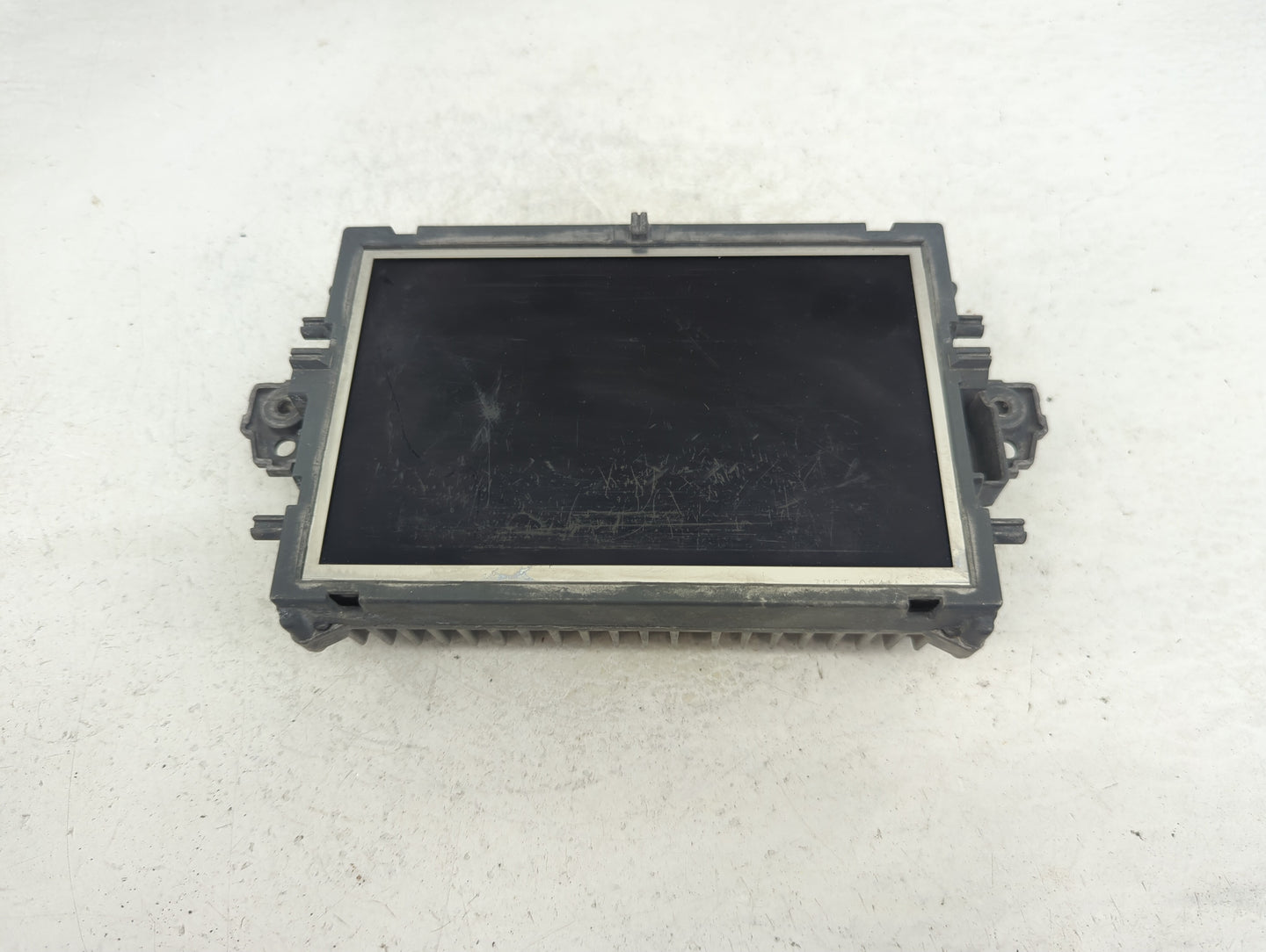 2012-2013 Mercedes-benz E350 Information Display Screen - Oemusedautoparts1.com