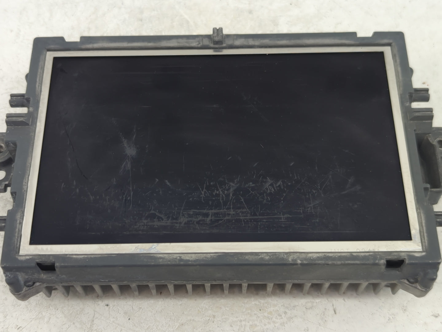 2012-2013 Mercedes-benz E350 Information Display Screen - Oemusedautoparts1.com